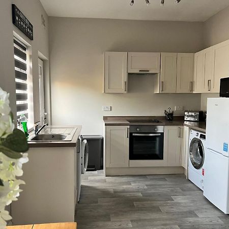 Kim Family Holiday Get-Away 4 Bedrooms 2 Baths 블랙풀 외부 사진