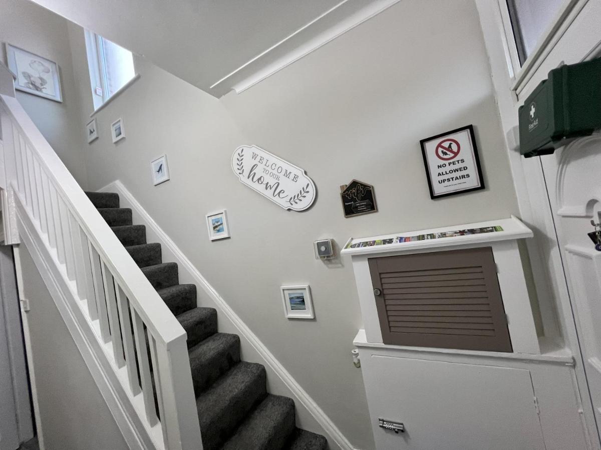 Kim Family Holiday Get-Away 4 Bedrooms 2 Baths 블랙풀 외부 사진